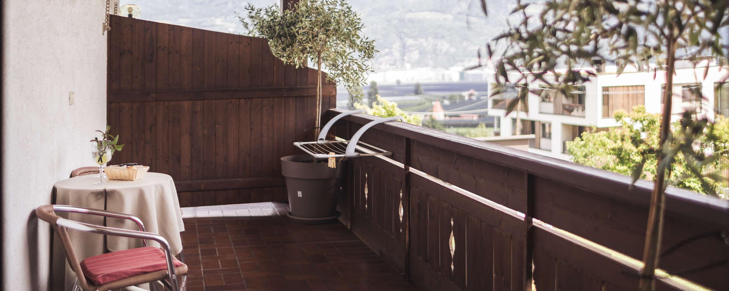 Comfort room Lily of the Valley